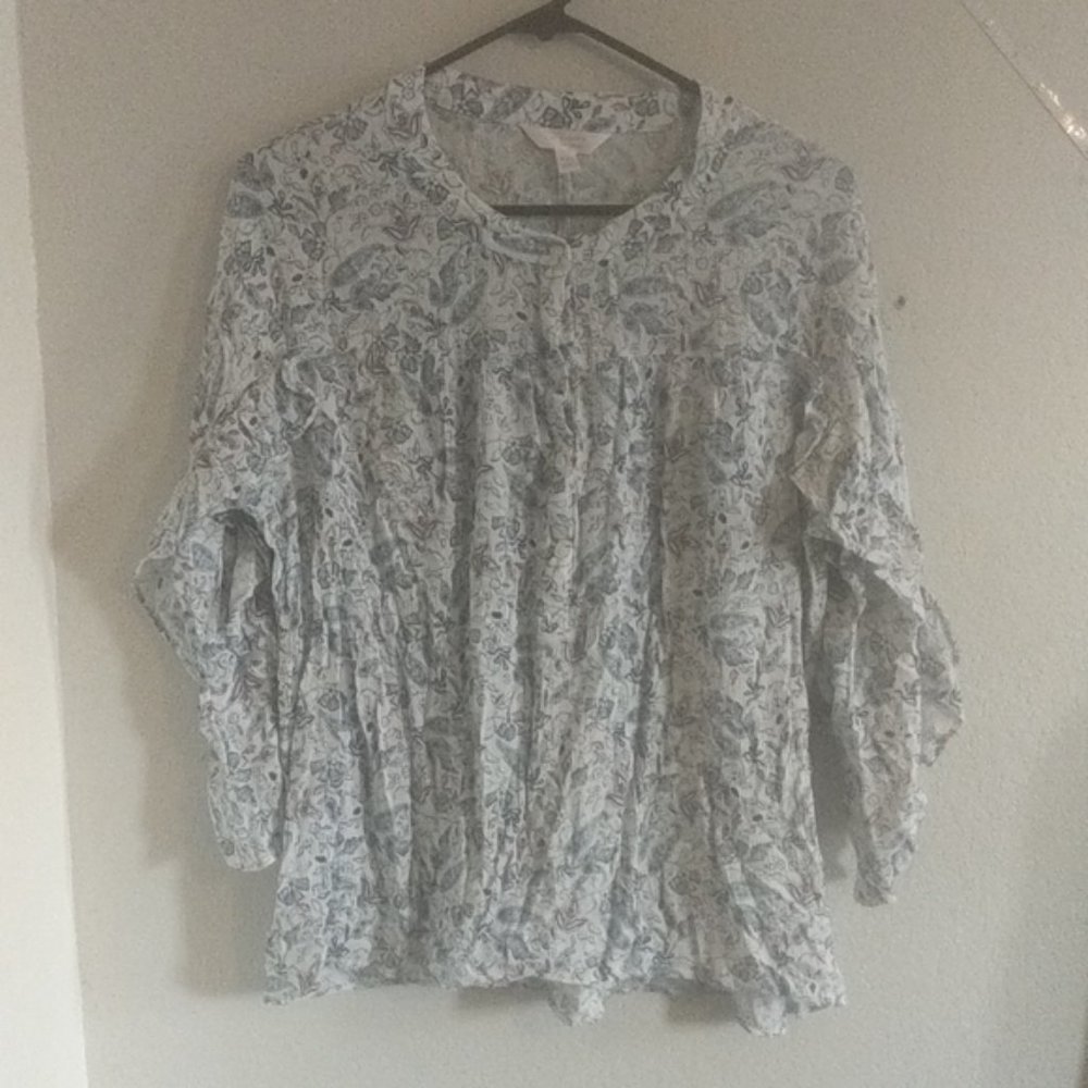 NWOT LC Lauren Conrad ruffle top
